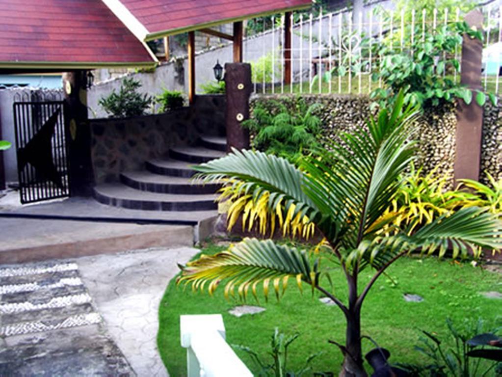 Casa Rey Francis Pensión House Tagbilaran City Exterior foto